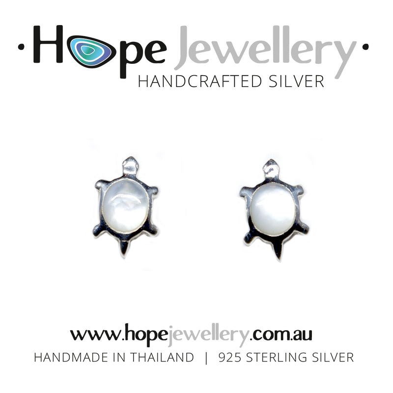 Load image into Gallery viewer, Turtle Stud Earrings